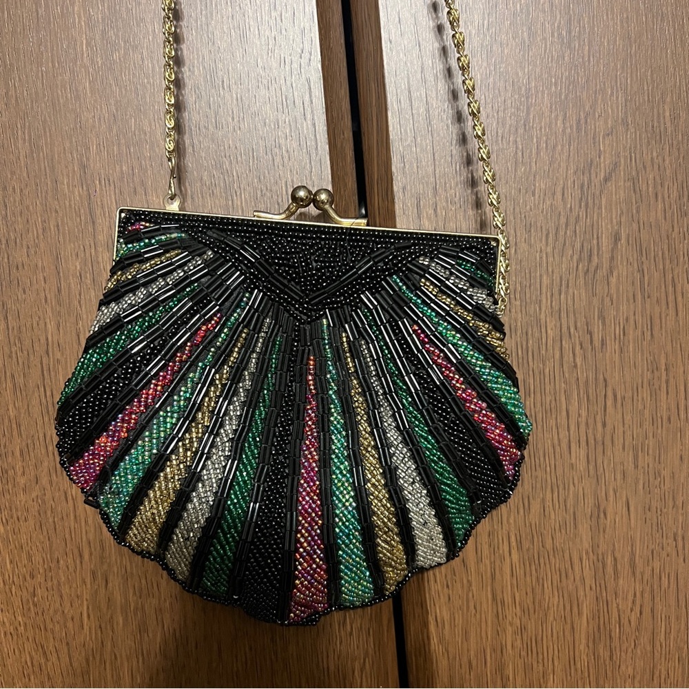 Vintage Multicolor Beaded clam shell Clutch